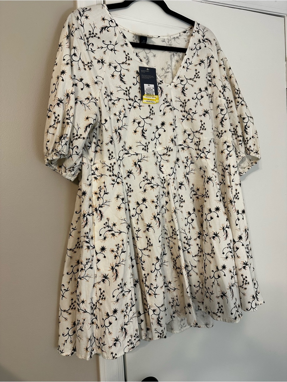 Universal Thread floral dress - size XL NWT
